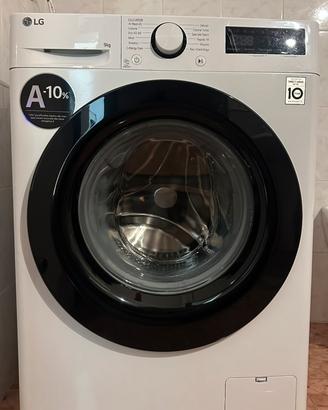 Lavatrice LG SLIM 10 kg, come nuova con garanzia