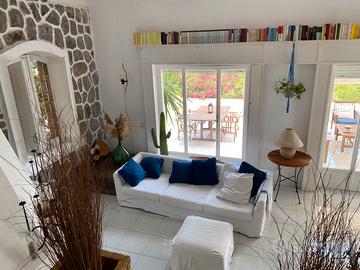 Addaura villa fronte mare