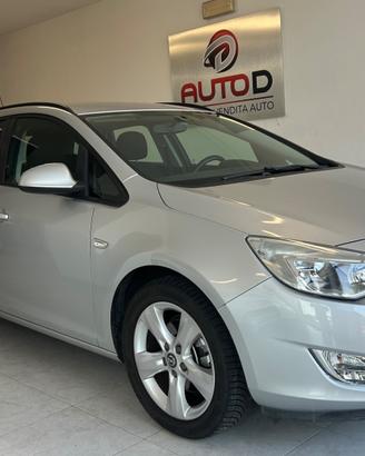 Opel Astra 1.7 CDTI 81KW 2012