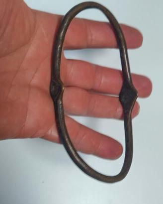 Cavigliera africana Dogon in bronzo