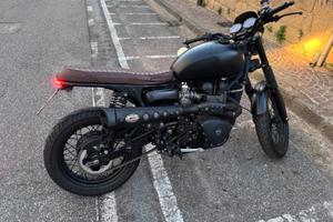 Triumph scrambler 900 cafe racer