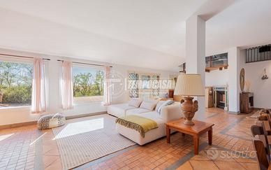 Villa a schiera, via del Fosso di Fioranello, Fior