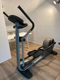 Cross Forma Technogym 500 P led