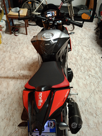 Aprilia tuono v4 1100 factory anno 2018