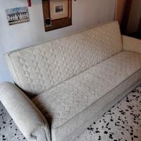 Divano letto con scomparto