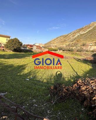 Rustico / Casale di 2180 m² con più di 5 locali a 