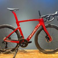 Pinarello Dogma F Starry Red 2026 NUOVA