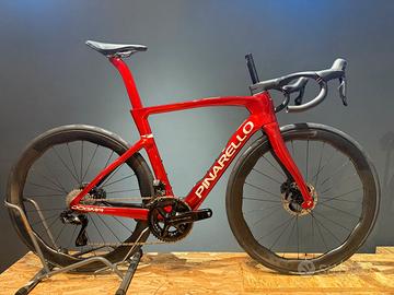 Pinarello Dogma F Starry Red 2026 NUOVA