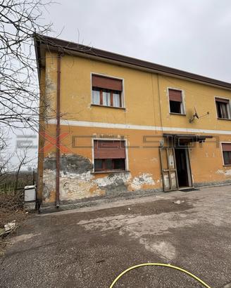 CAVARZERE - CASA SINGOLA CON SCOPERTO