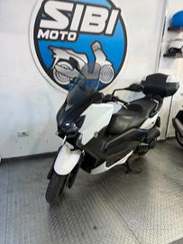 Yamaha X-Max 250