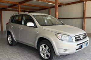 Toyota RAV 4 RAV4 2.2 D-4D 177 CV Sol Plus