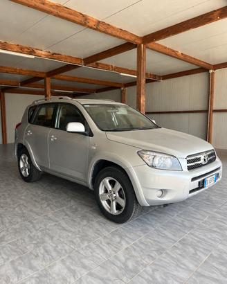 Toyota RAV 4 RAV4 2.2 D-4D 177 CV Sol Plus