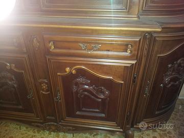 credenza in stile barocco 