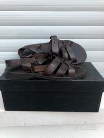 Barca sandali in cuoio