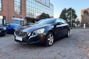 Volvo V60 V60 2.0 D4 ved (d3) Momentum geartronic