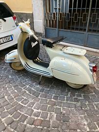 piaggio gl 150.