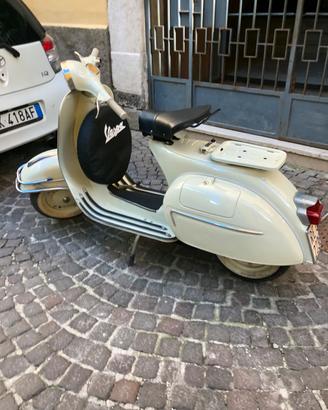 piaggio gl 150.