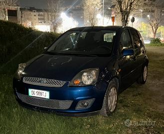 Ford Fiesta 1.4 hdi 68cv Neopatentato