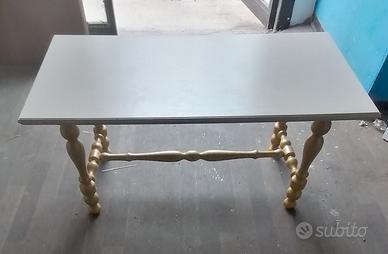 Tavolino stile barocco