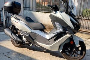 Sym Cruisym α 300