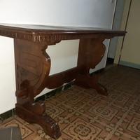 Consolle / Tavolo in legno di noce intagliato mano