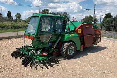 RACCOGLITRICE SEMOVENTE FACMA SEMEK 1000