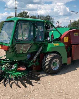 RACCOGLITRICE SEMOVENTE FACMA SEMEK 1000