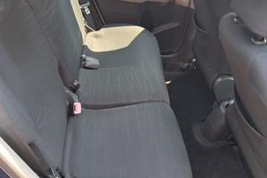 Toyota Yaris 1000 benzina Anno 2008 2° propietari.