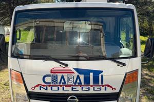 Piattaforma Autocarrata Isoli PNT 205 SR su Nissan
