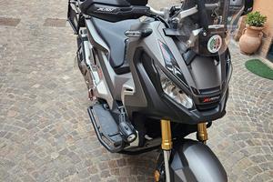 Moto Honda X ADV 750 2017
