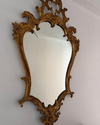 Specchio vintage in legno dorato