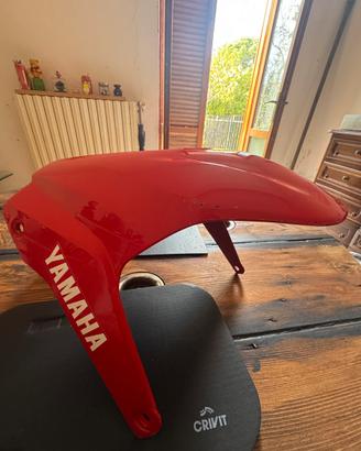 Parafango anteriore Yamaha Rosso