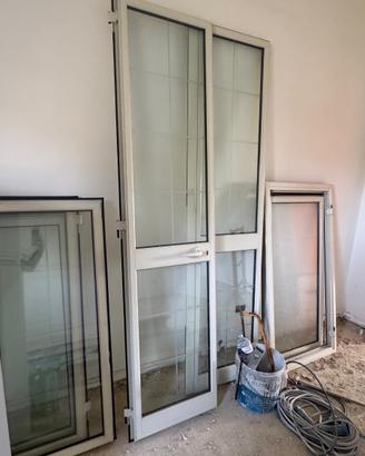 infissi interni con veneziane e zanzariere