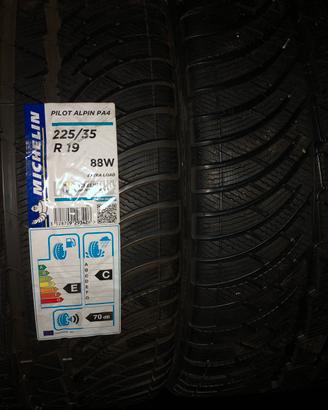 Michelin Pilot Alpin 225/35-R19