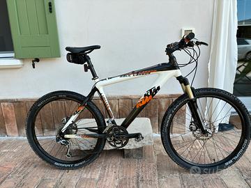 KTM Race Carbon