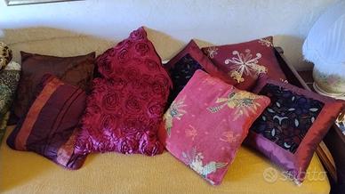 Lotto 8 cuscini decorativi