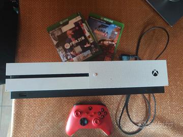 Xbox one S 1Tb+ 2 giochi