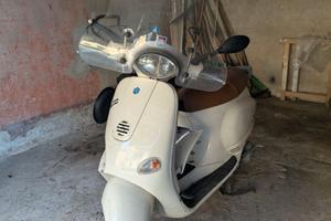 Vespa ET4 2001