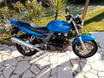 Kawasaki ZR 7 #GM