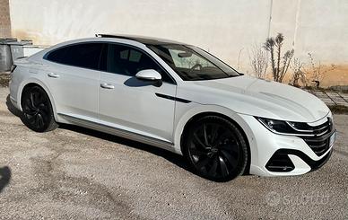 Volkswagen Arteon 2.0 TDI R-LINE 4MOTION 200cv DSG