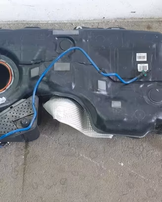 Serbatoio carburante benzina mercedes w176 amg a 4