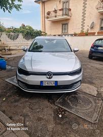 Volkswagen Golf 2.0 TDI DSG 5p. Executive BlueMoti
