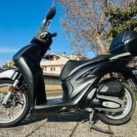 HONDA SH 150 PASSAGGIO GARANZIA TAGLIANDO INCLUS