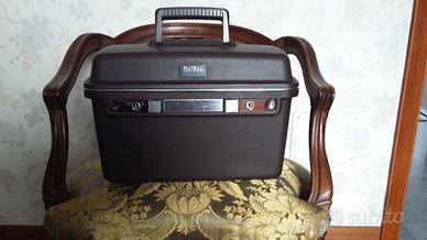 1 BEAUTY  CASE  DELSEY e  1 BEAUTY  CASE in PELLE