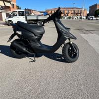 Yamaha BOOSTER - 2000