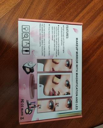 Specchio con LED make up