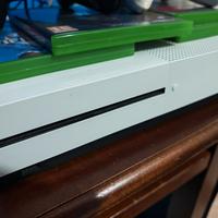 Xbox One s