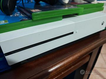 Xbox One s