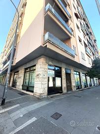 NEGOZIO A ROMA