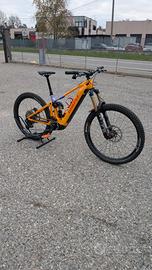 Ghost e-Riot Full party tg M